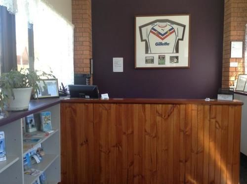 Hanging Rock Family Motel Batemans Bay Buitenkant foto