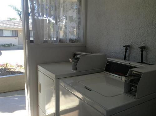 Hanging Rock Family Motel Batemans Bay Buitenkant foto