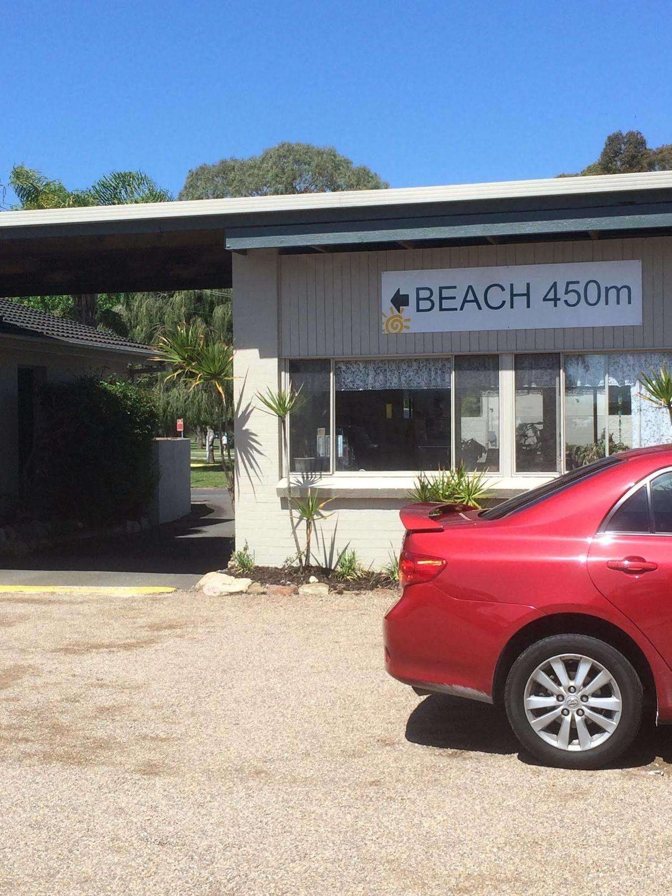 Hanging Rock Family Motel Batemans Bay Buitenkant foto
