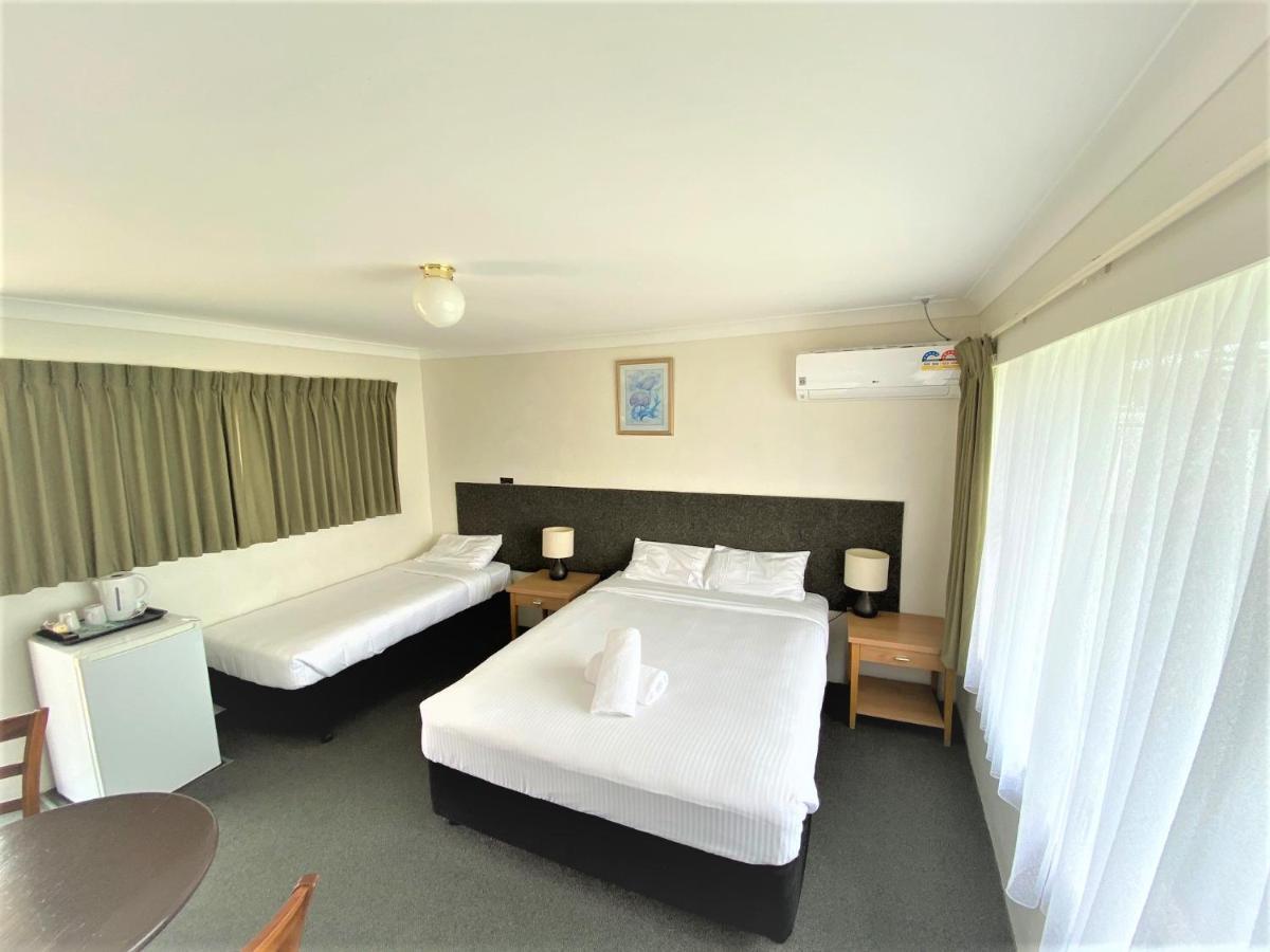 Hanging Rock Family Motel Batemans Bay Buitenkant foto